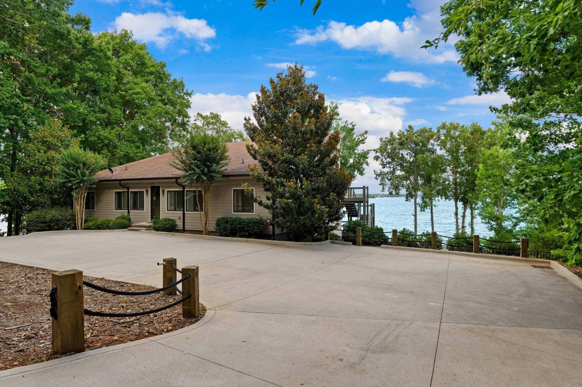 Lake Norman Getaway Mooresville Exterior photo