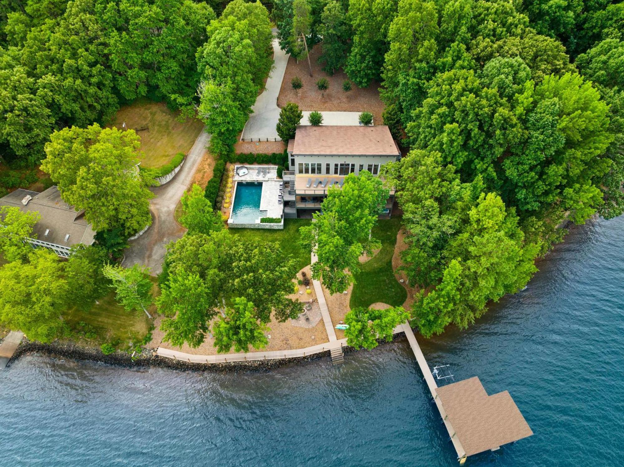 Lake Norman Getaway Mooresville Exterior photo